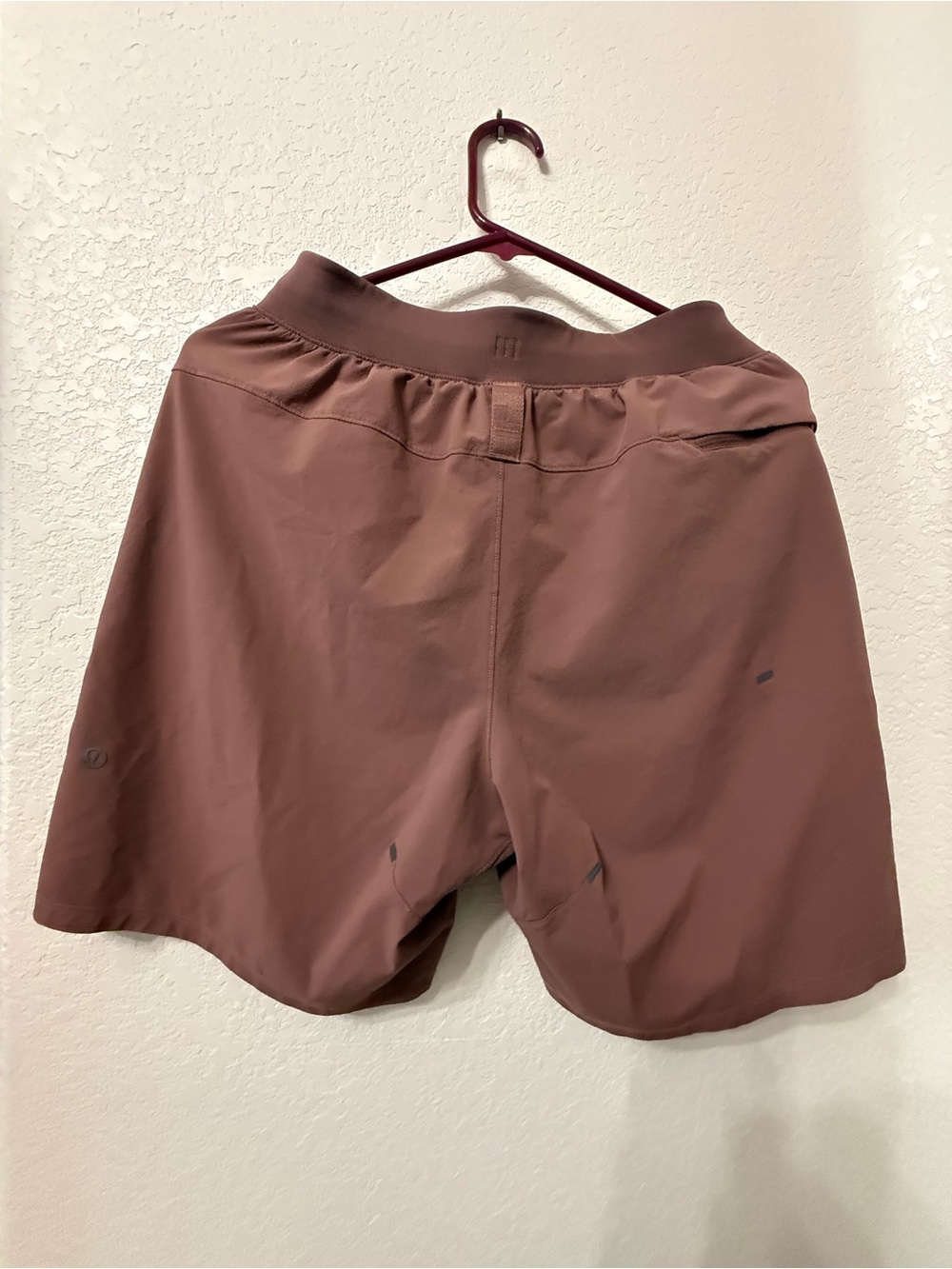 lululemon athletica Athletic Shorts in Mauve Brown